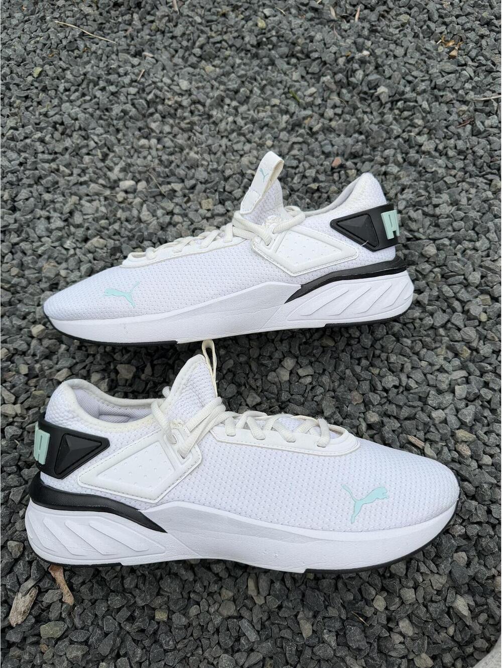 PUMA Amare White And Black Size 10W 8.5M